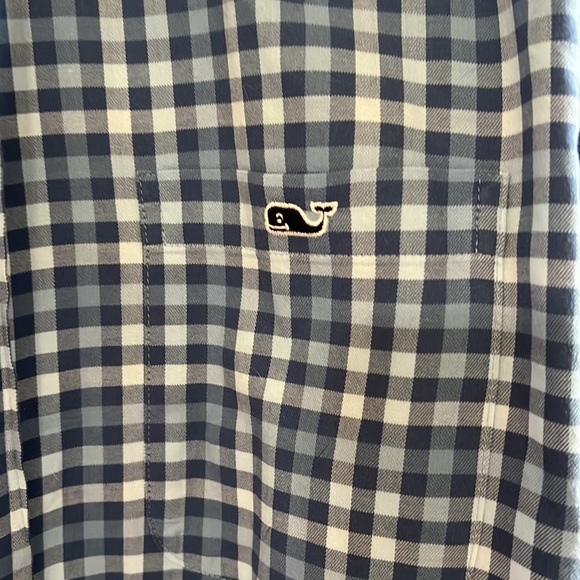Vineyard Vine Button Down Size Medium - Picture 3 of 5